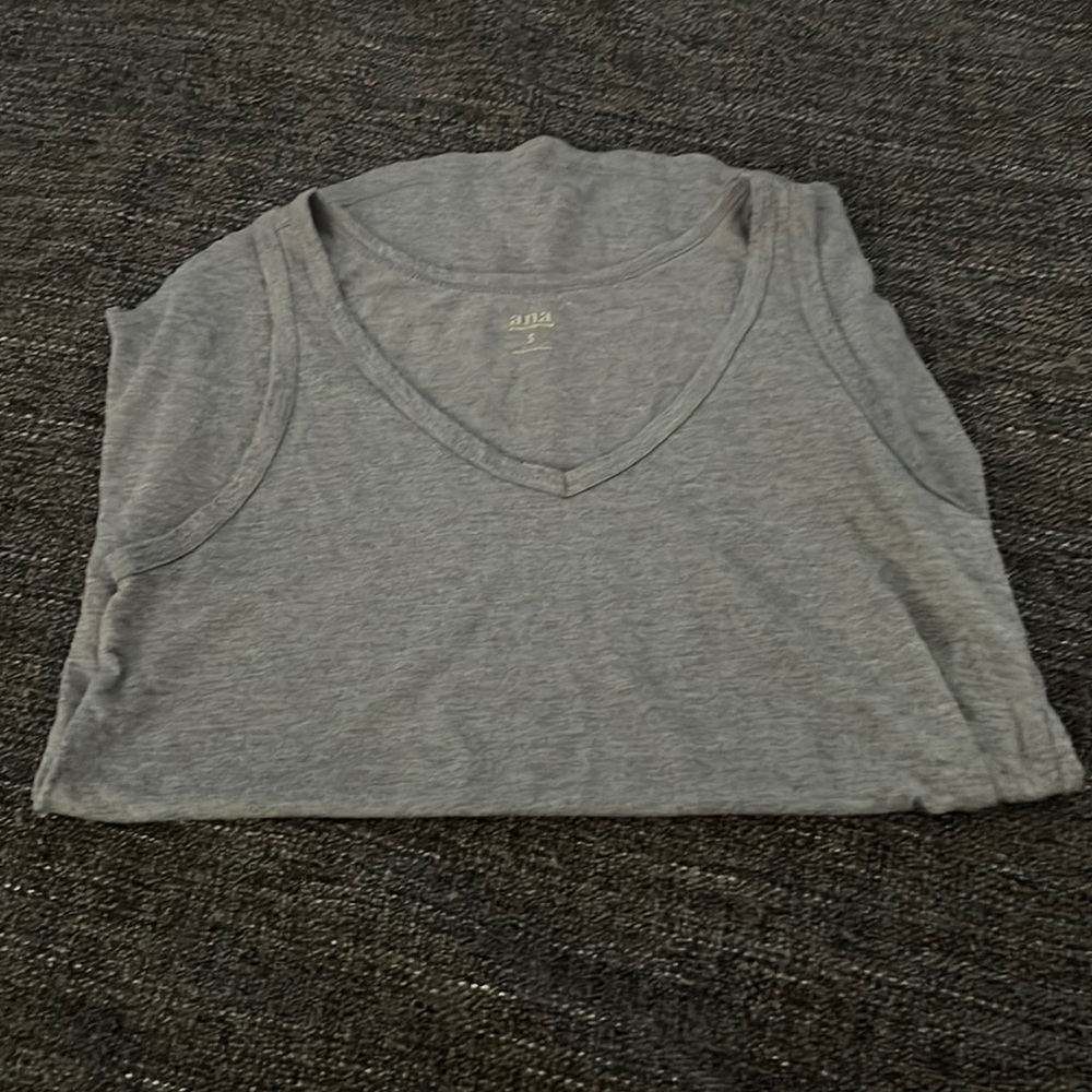 Grey tank top